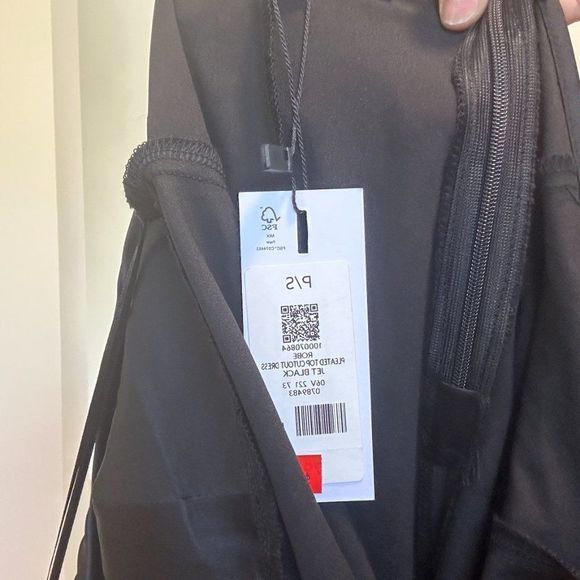 DYNAMITE BNWT BLACK HALTER SATIN DRESS WITH SLIT - Picture 4 of 7